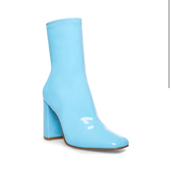 Steve Madden Lynden Blue Patent Boot - Picture 5 of 5